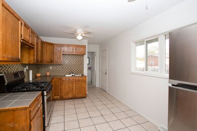 unlisted-address, Zion, IL 60099 - photo 7