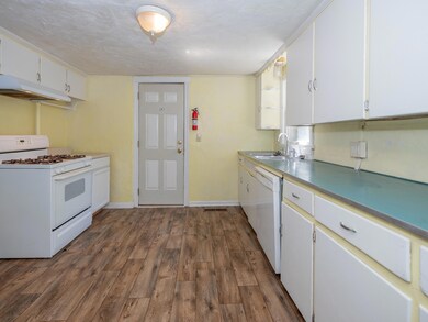 923 Osborne St, Kalamazoo, MI 49001 - photo 6