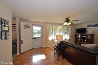 202 Granada Rd, Carpentersville, IL 60110 - photo 4