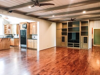 3100 Avenue H, Bay City, TX 77414 - photo 6