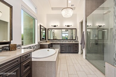 Luxurious Master Bath