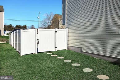 460 Pebble Beach Dr, Mount Wolf, PA 17347 - photo 5