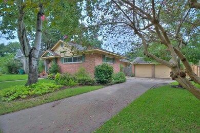 808 Highland St, Houston, TX 77009 - photo 4