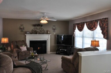 6809 Goor St, Macungie, PA 18062 - photo 3