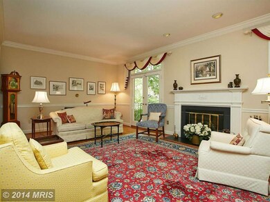 207 Great Falls St, Falls Church, VA 22046 - photo 5