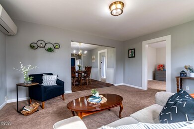 1570 SW Hill St Int MLS 3
