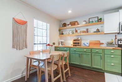 28510 Champion Oaks Dr, Magnolia, TX 77354 - photo 6