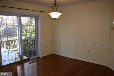 2989 Mission Square Dr, Fairfax, VA 22031 - photo 7