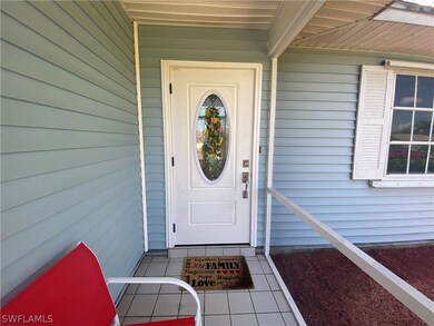 Beautiful cared for home with attractive vinyl sid