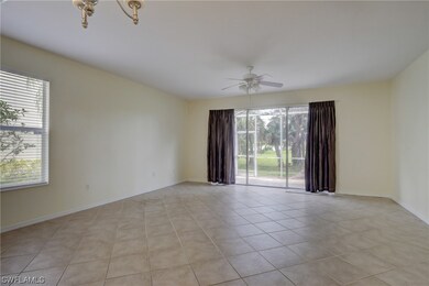 856 Hampton Cir unit 166, Naples, FL 34105 - photo 5