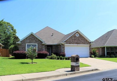 1833 1833 Hollylake Cir, Tyler, TX 75703 - photo 2