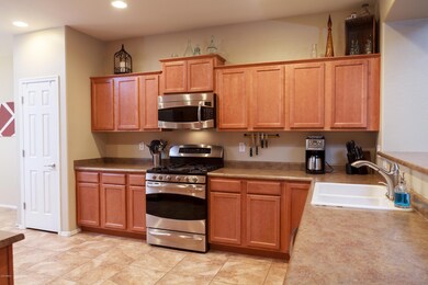 0004_Kitchen_8920DininoCt