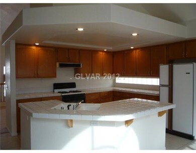 Kitchen. Center Island in Kitchen
