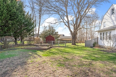 35 George St, Westerly, RI 02891 - photo 5