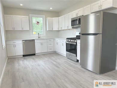 588 Livingston Ave unit 2A, North Brunswick, NJ 08902 - photo 5