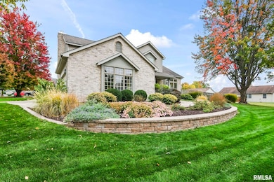 802 E Locust St, Chatham, IL 62629 - photo 3