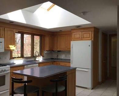 28 Gleason Rd, Northampton, MA 01060 - photo 4