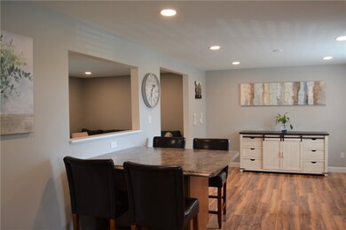 Eat-in-kitchen