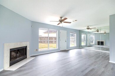 10919 Gulf Bridge Ct, Houston, TX 77075 - photo 5