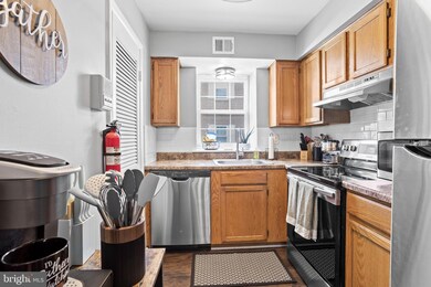 816 South Ave unit K5, Secane, PA 19018 - photo 7