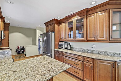 1409 Westchester Blvd, Westchester, IL 60154 - photo 7