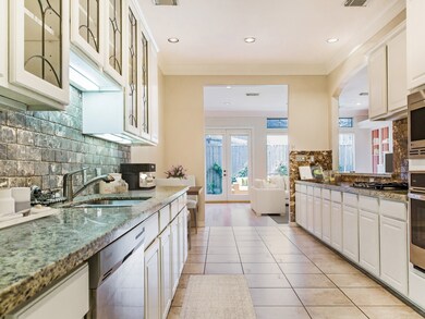 2026 Driscoll St, Houston, TX 77019 - photo 6