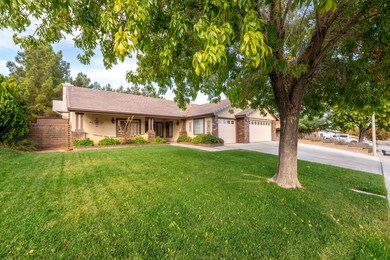 42311 31 Camden Way_-7