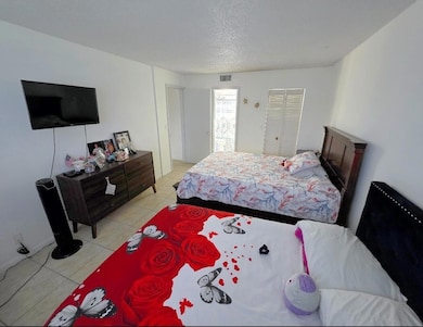 725 Lori Dr unit 206, Palm Springs, FL 33461 - photo 7