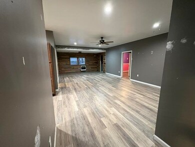 207 Walnut St unit Bryant, Bryant, IN 47326 - photo 4