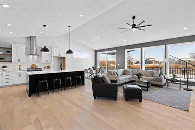 9706 Watermeadow Cir, Johnston, IA 50131 - photo 4