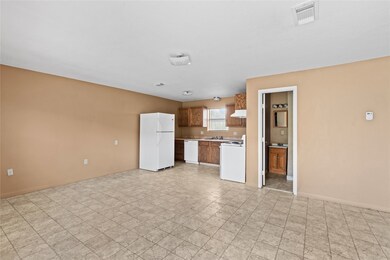 2200 Peach Ave unit 3, Bay City, TX 77414 - photo 3