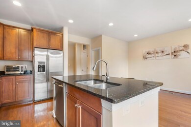 2143 Red Vine Dr, Vienna, VA 22182 - photo 4