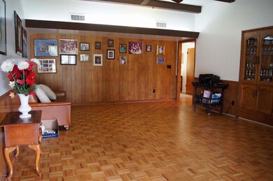 family room 2