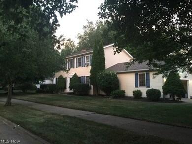 2210 Yerrick Cir, Akron, OH 44312 - photo 2