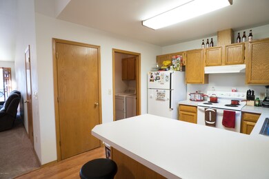 8. Kitchen -3713B