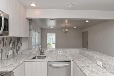 1710 Maryland St unit A, Houston, TX 77006 - photo 5