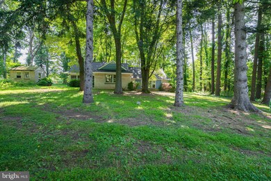 437 Pawlings Rd, Phoenixville, PA 19460 - photo 2