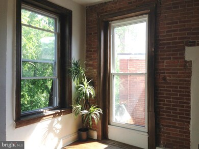 1600 Bolton St unit 3-R, Baltimore, MD 21217 - photo 4