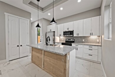 7914 Pointer St unit A, Houston, TX 77016 - photo 6