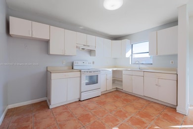 28147 SW 142nd Ct, Homestead, FL 33033 - photo 6