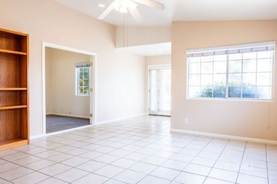 Foyer/ Living Room