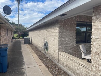 823 Nada Dr, Alamo, TX 78516 - photo 4