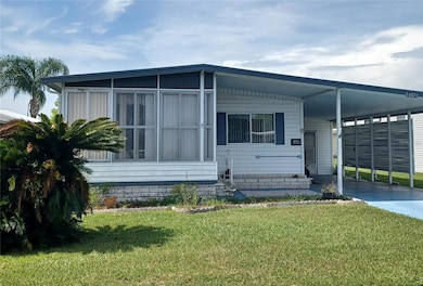 34620 Sweetpea Ln, Zephyrhills, FL 33541 - photo 2