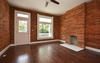 290- Living Room
