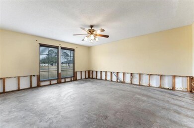 817 Lakelyn Dr, Lake Charles, LA 70605 - photo 4