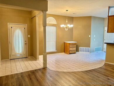 2602 Christy Cir, Durant, OK 74701 - photo 6