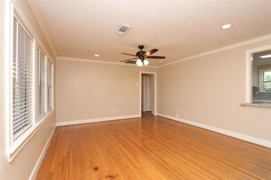 1921 Chippendale Rd, Houston, TX 77018 - photo 5