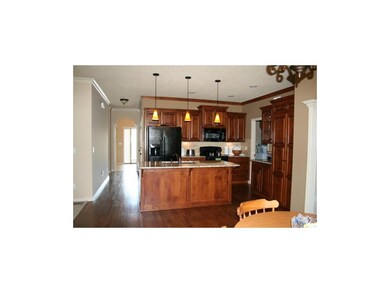 Enjoy entertaining in you Kitchen, with granite co
