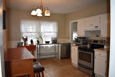 13 Bancroft Park, Hopedale, MA 01747 - photo 5