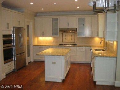 4504 Maple Ave, Bethesda, MD 20814 - photo 3